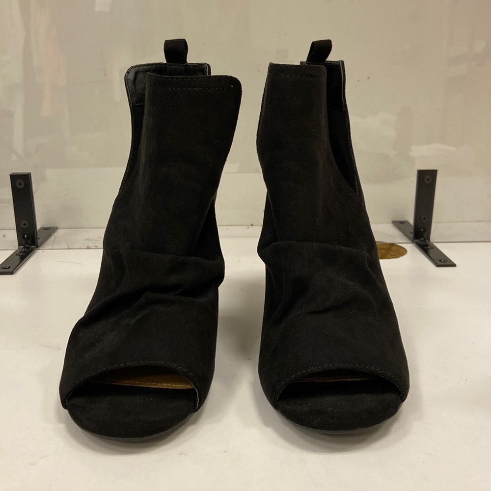 Size 9 Open Toed Bootie, Bought From An Old Shoe … - image 1